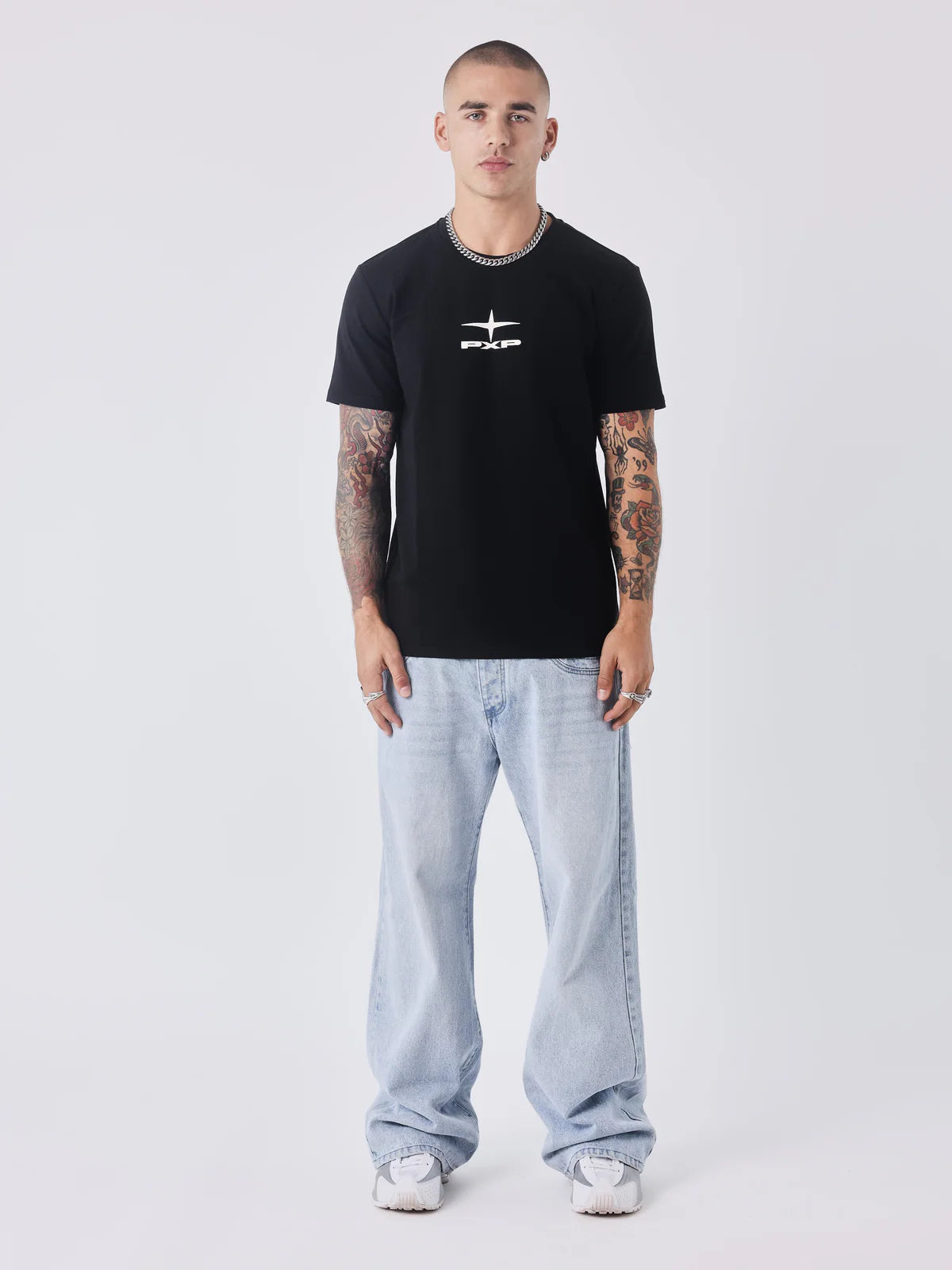 T-shirt fit Essentials