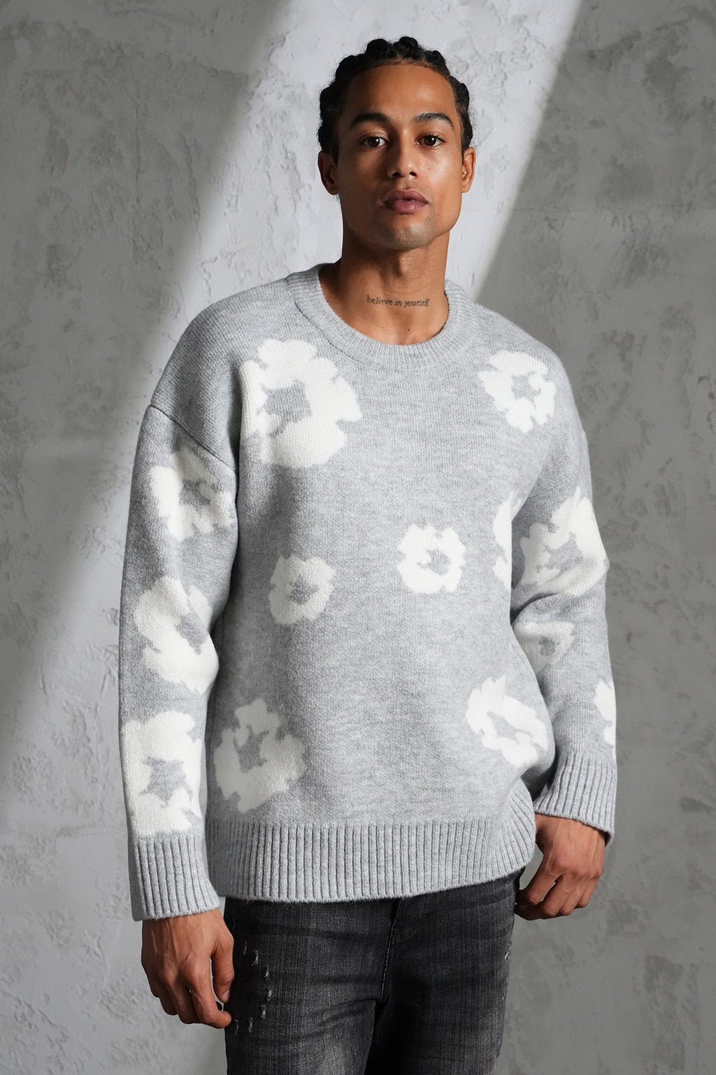 Pull Fleur Gris